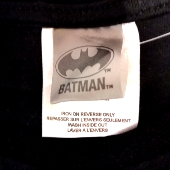 🔥SALE🔥Batgirl Pink Leopard Print Short Sleeved Girls T-shirt NWT Sz Large (14) - Picture 4 of 5